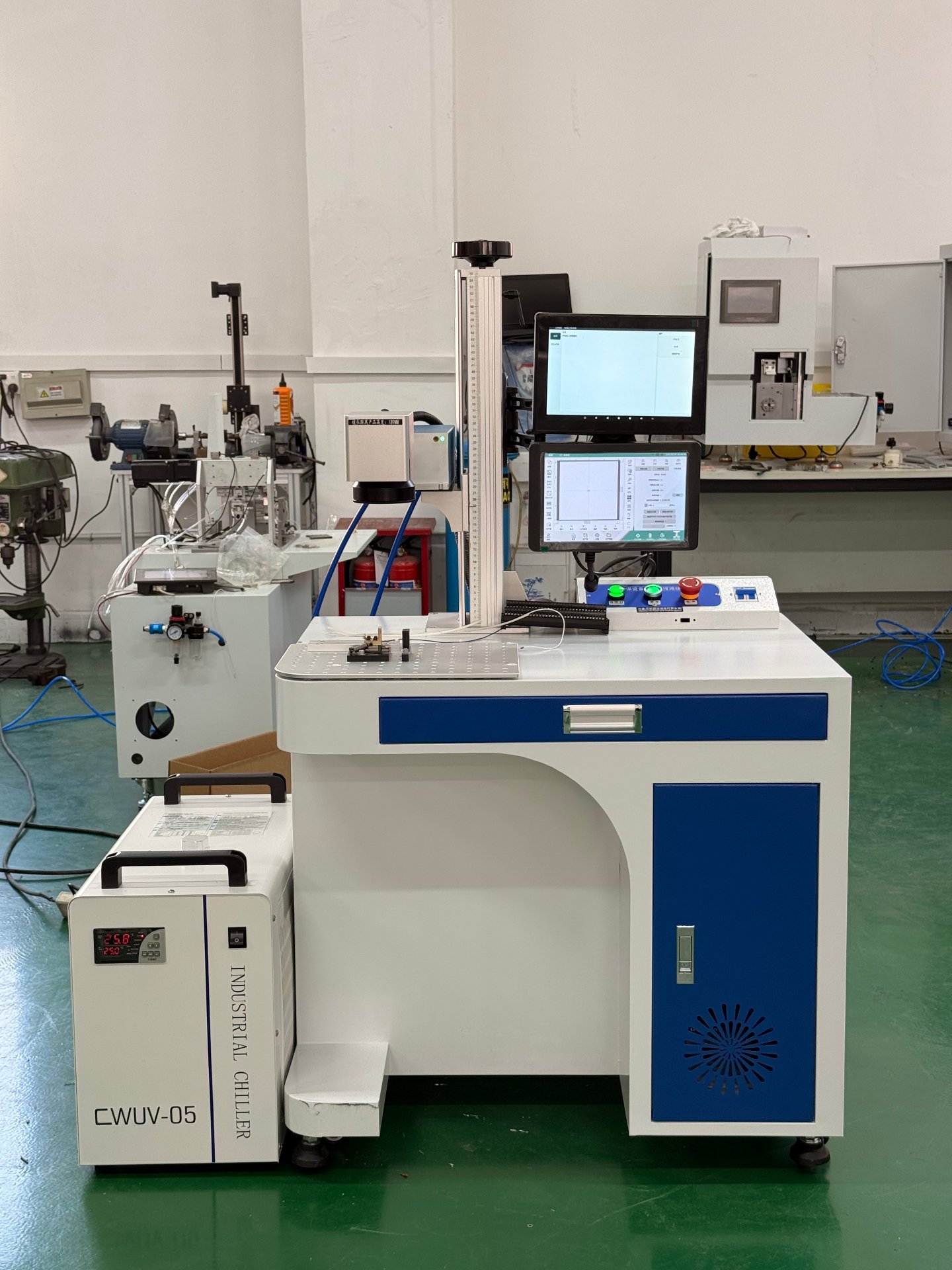 Lanneas inspection and marking workstation with vision screens